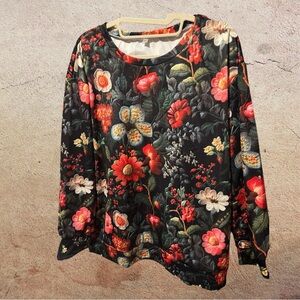 FLORAL PARADISE Blouse/pullover NWOT 95% Poly 5% Spandex, crewneck w/ cuffs